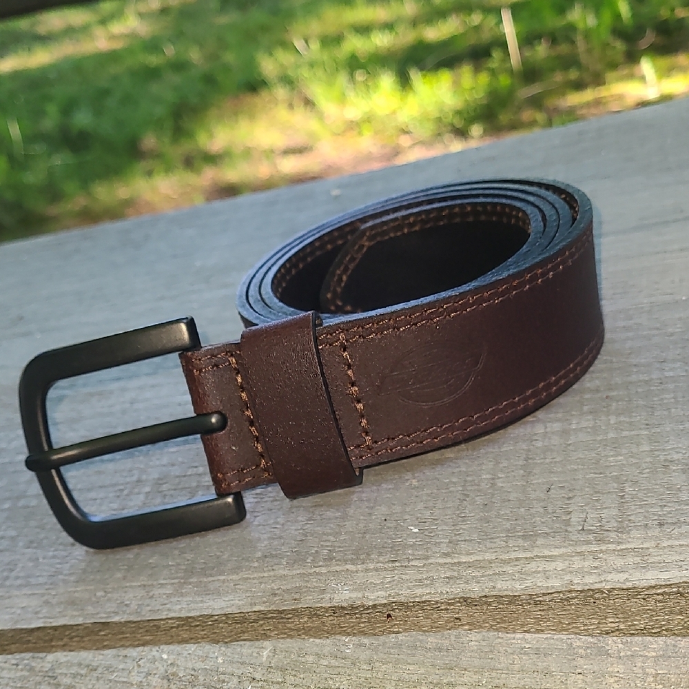 Dickies Brown Leather Belt with Contrast‎ Stitching